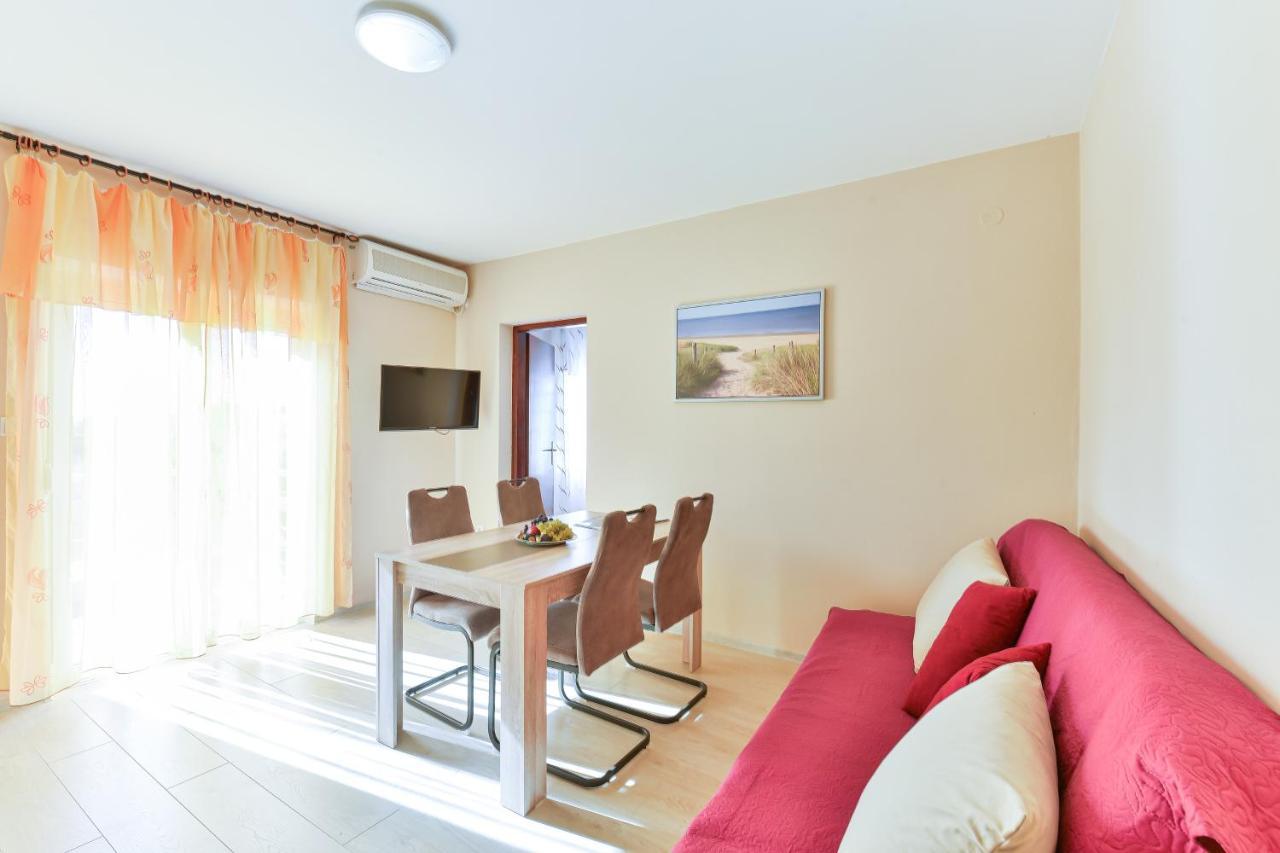 Apartments By The Sea Bibinje, Zadar - 5786 المظهر الخارجي الصورة