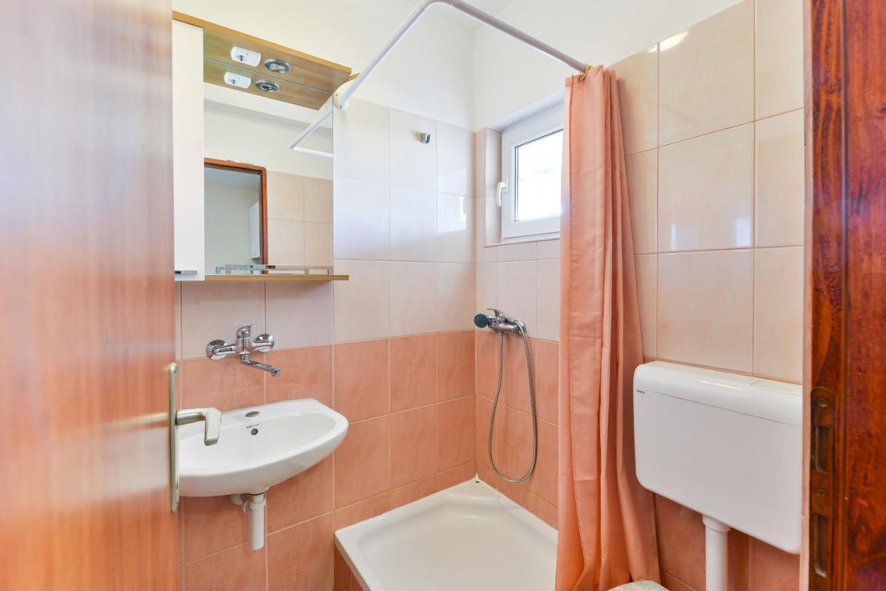 Apartments By The Sea Bibinje, Zadar - 5786 المظهر الخارجي الصورة